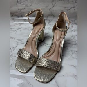 Kelly & Katie KK-Caital Gold Sandal Women’s US Size 9,5W